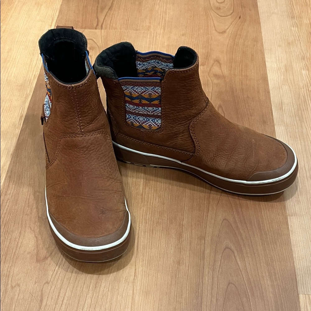 Keen Women’s leather ankle boots